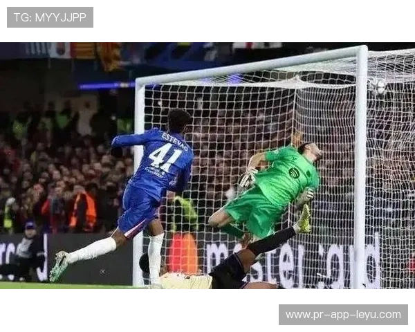 切尔西门将教练称新援在传球发起上进步飞快